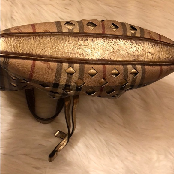 AUTHENTIC BURBERRY NOVA CHECK PERFORATED BAG - Picture 4 of 8